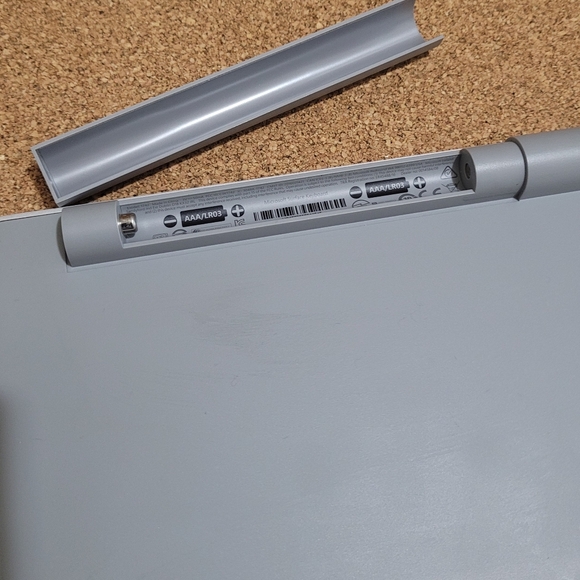 Microsoft Surface Wireless Keyboard Model 1742- Tested. - Picture 7 of 7